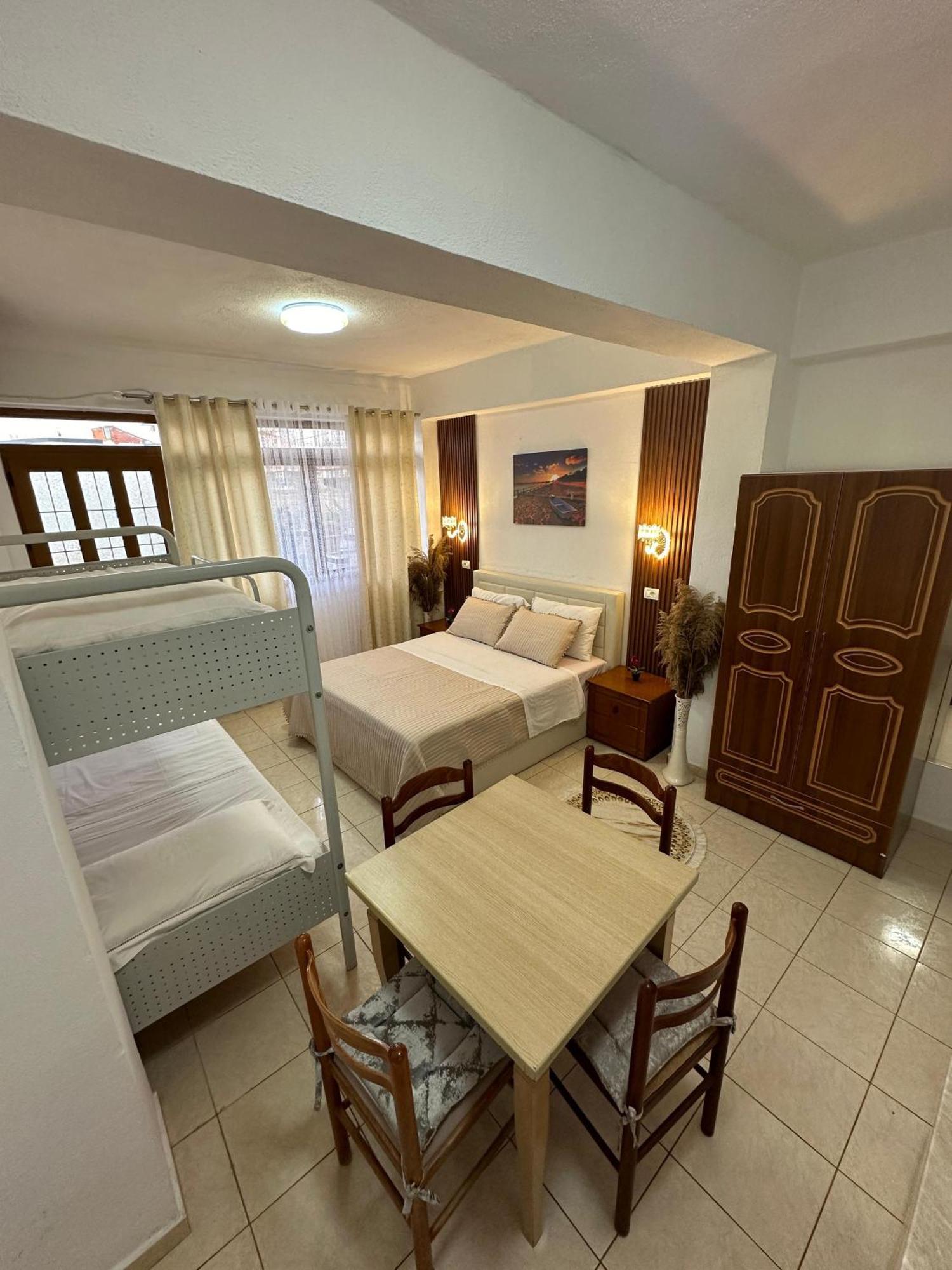 Feti Xhone Apartment Ксамил Екстериор снимка