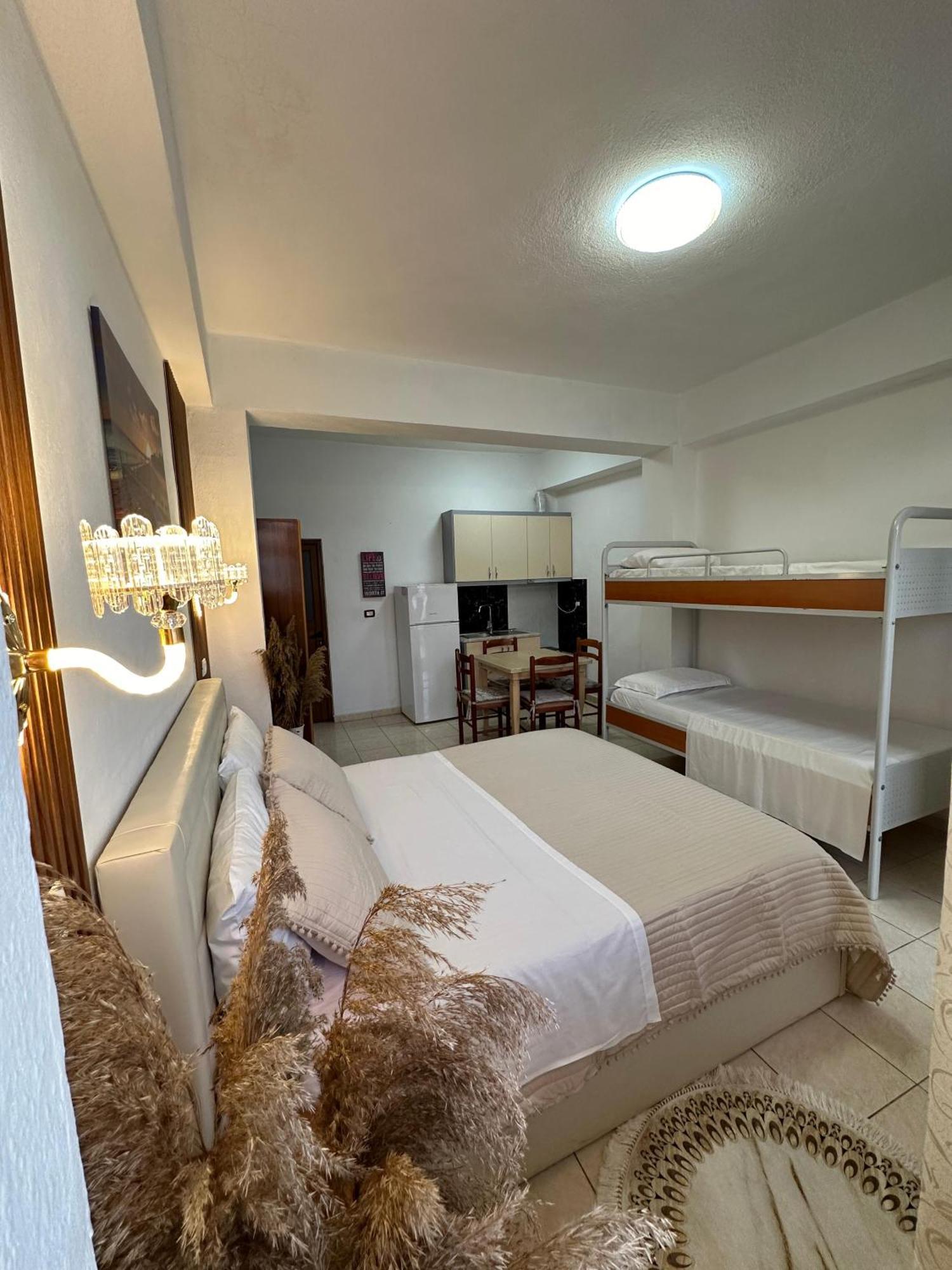 Feti Xhone Apartment Ксамил Екстериор снимка